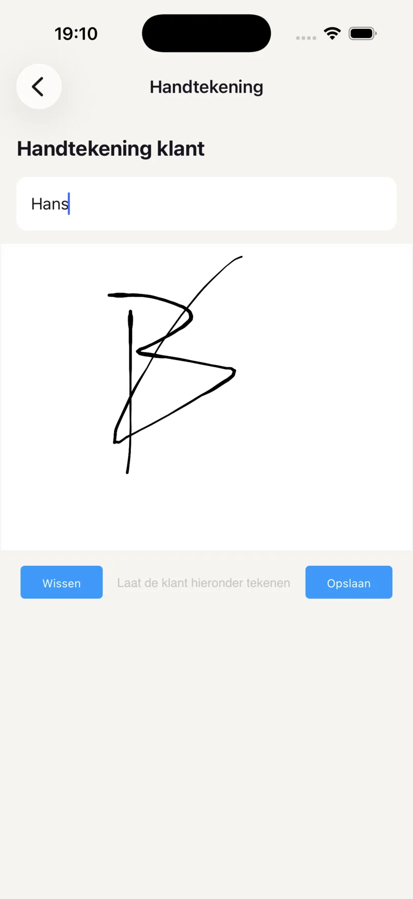 Het handtekeningscherm in de monteurs-app, met de naam van de klant en zijn handtekening.